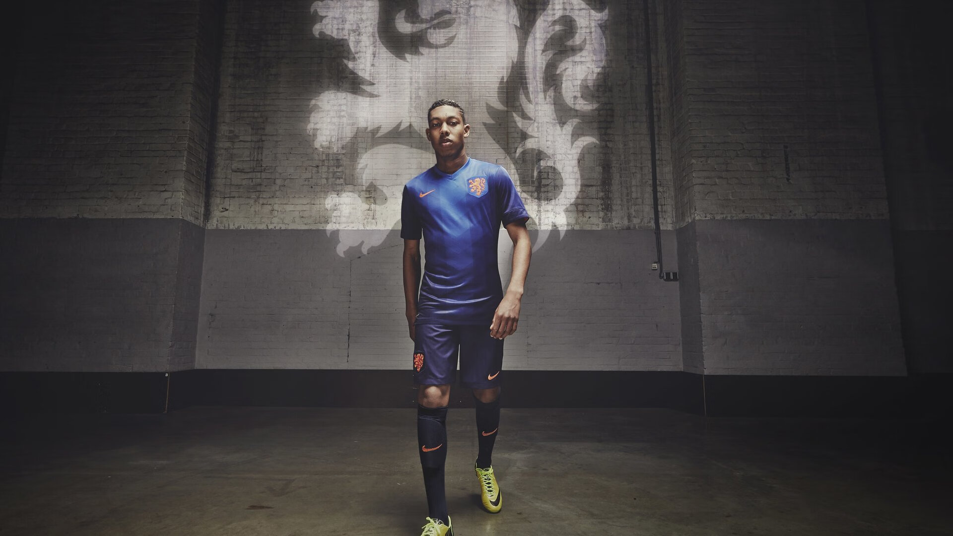 勒芒24小时耐力赛 混动超跑组通宵激战落幕